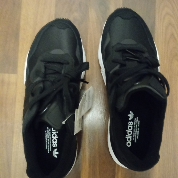 ADIDAS YUNG-96 CORE BLACK - Picture 2 of 6